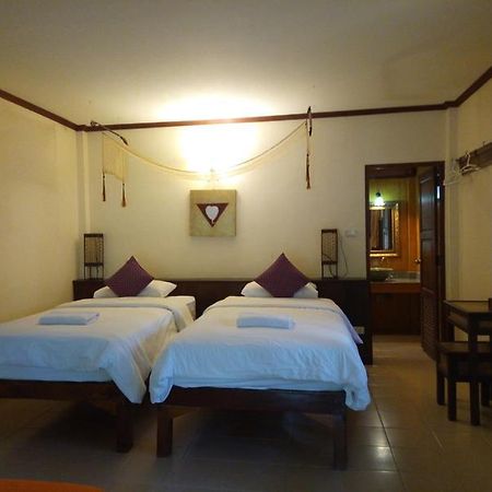 Ban Hin Dat  Baanwangnamkeaw Lodge מראה חיצוני תמונה